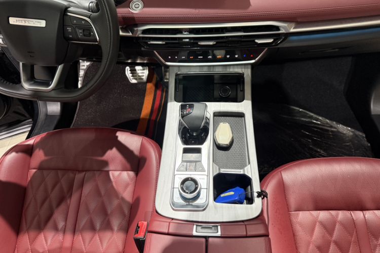 Used Jetour X70 PLUS 2023 1.5T DCT Brave PLUS 5-Seater
