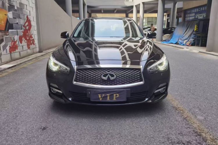 Used Infiniti Q50 2014 2.0T Luxury Edition
