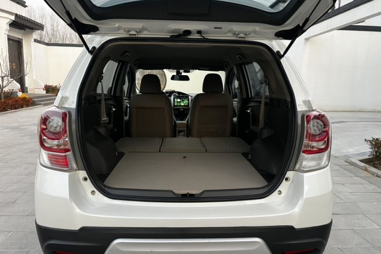 Used Toyota Verso 2015 180E CVT Crossover Edition
