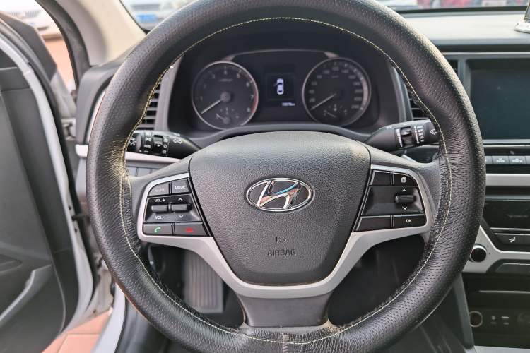 Used Hyundai Elantra (6th Generation / Lingdong) 2016 1.6L Automatic ZhiXuan – Elite Version