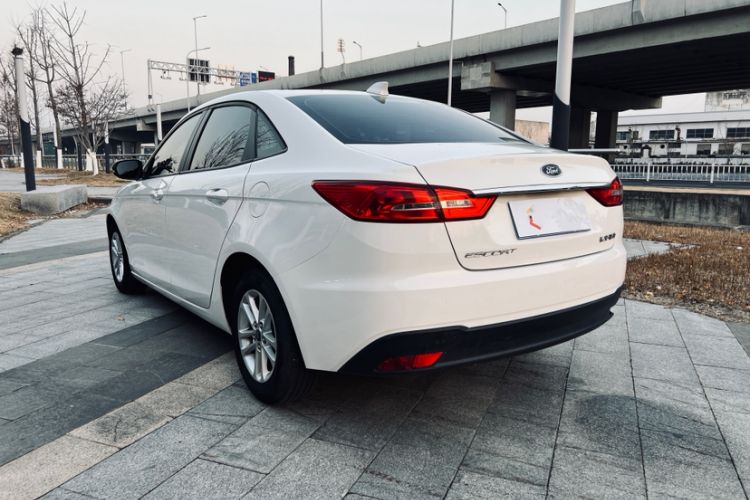 Used Ford Escort 2019 Revised 1.5L Automatic ZhiXiang Version China VI Standard