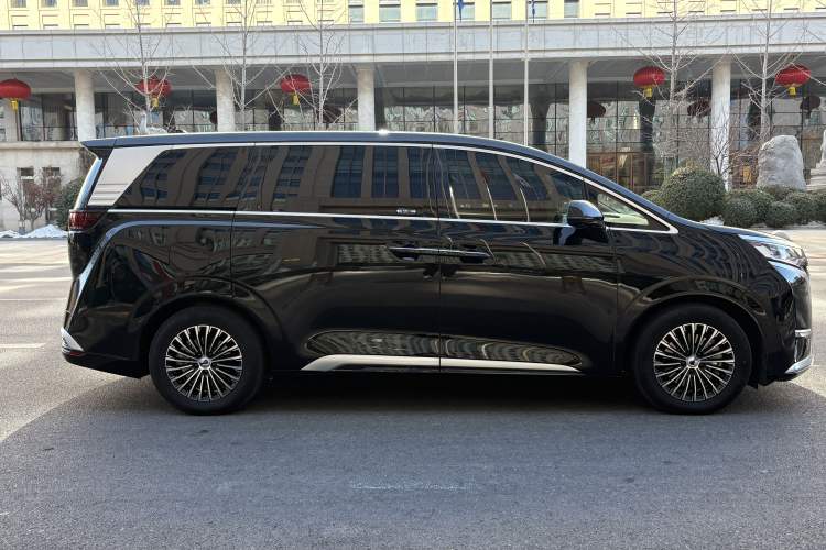 Used Denza D9 2024 DM-i 980 Four-Wheel Drive Prestige Model