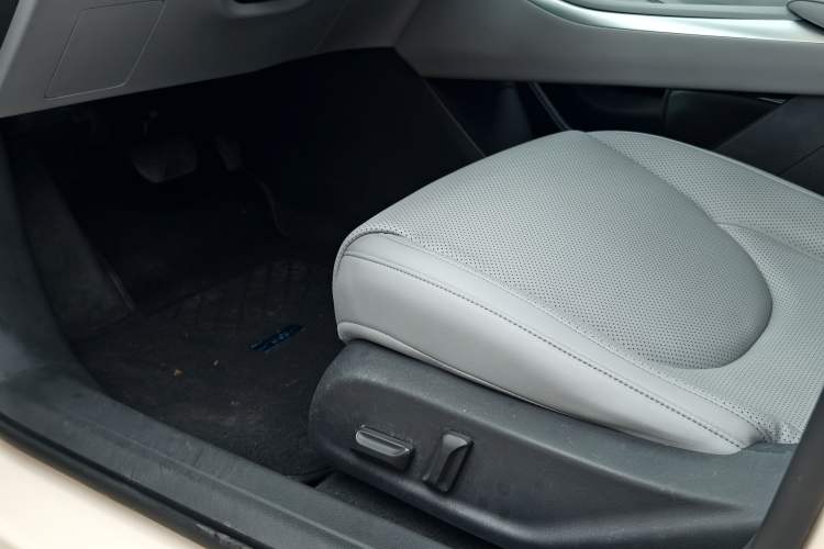 Used XPeng MONA M03 2024 620 with Ultra-Long Range
