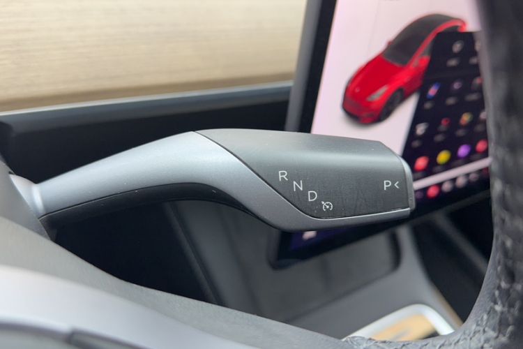 Used Tesla Model Y 2021 Long-Range All-Wheel-Drive Version 3D7
