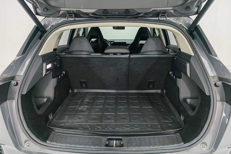 Used Lynk & Co 06 EM-P 2020 PHEV Plus
