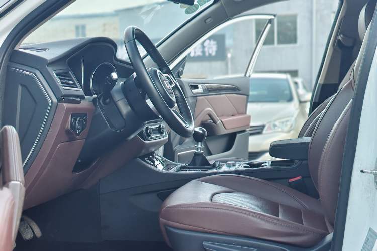 Used Zotye T600 2016 Sports Edition 1.5T Manual Luxury Model
