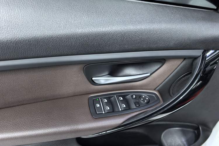 Used BMW 3 Series 2018 320Li Fashion Model
