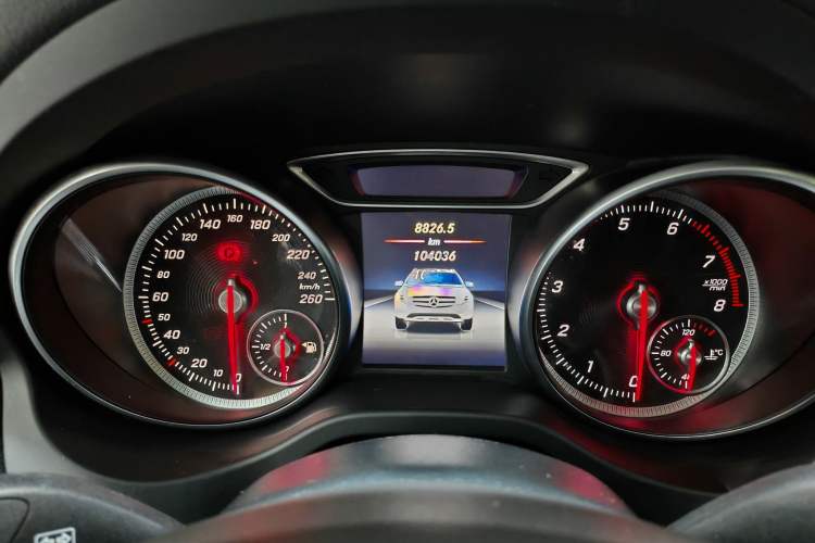 Used Mercedes-Benz GLA 2017 GLA 220 4MATIC Fashion Model
