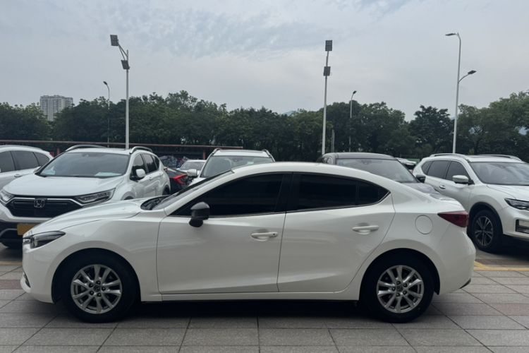 Used Mazda Mazda 3 Axela 2017 Sedan 1.5L Automatic Comfort Model Emission Standard China V

