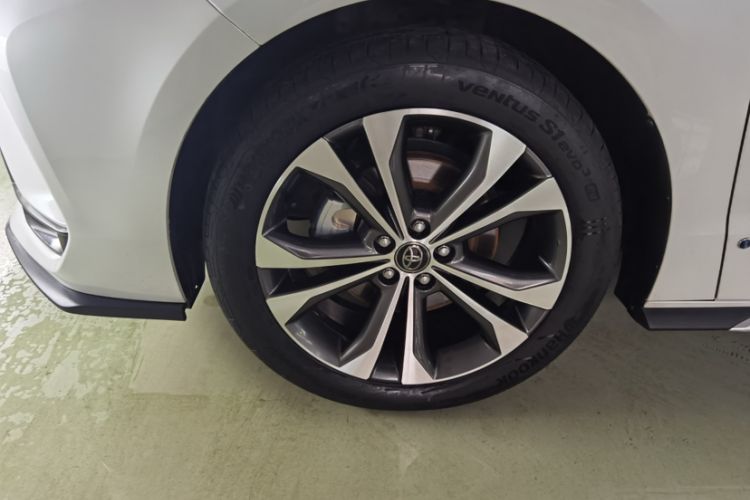 Used Toyota Granvia 2024 2.5L Hybrid Prestige PLUS Edition
