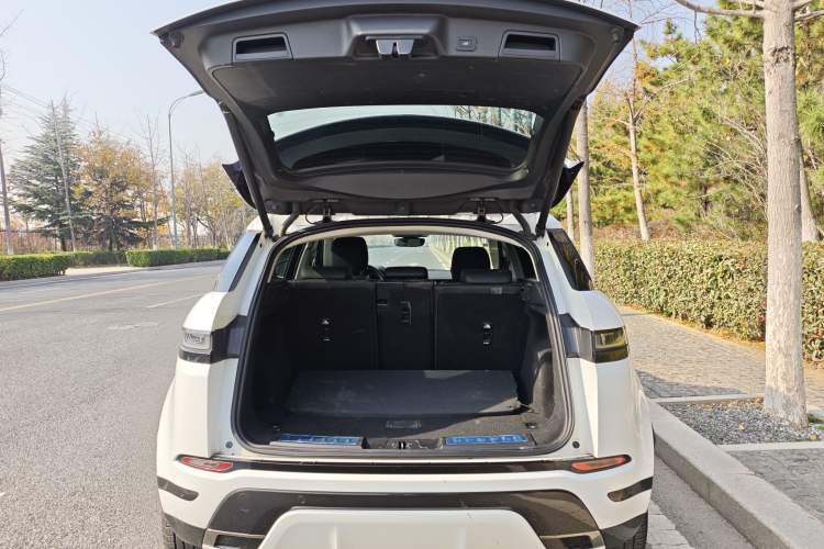 Used Land Rover Range Rover Evoque 2023 Aurora L 200PS Elite Edition