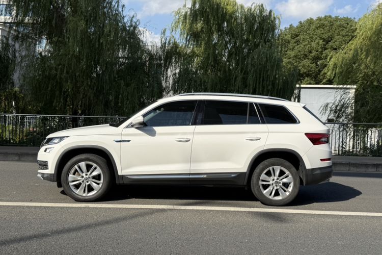 Used Skoda Kodiaq 2018 Facelifted TSI330 5-Seater Two-Wheel-Drive Luxury Enjoyment Edition
