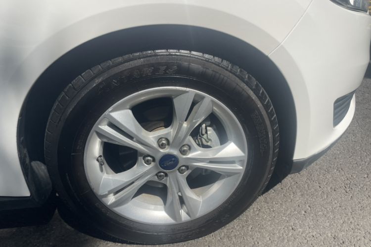 Used Ford Focus 2018 Hatchback Classic 1.6L Automatic Comfort Plus SmartDrive Edition
