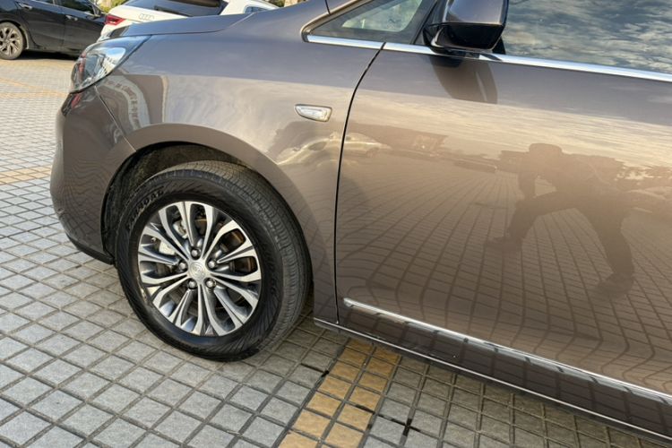 Used Buick GL8 2022 Land Business Class 652T Luxury Model
