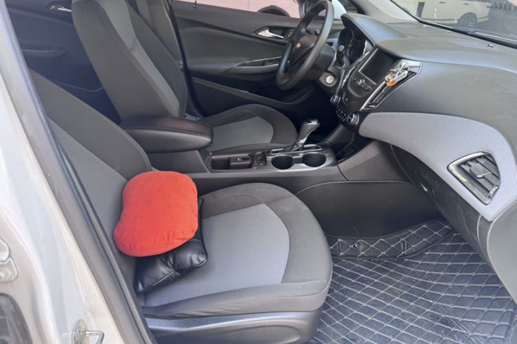 Used Chevrolet Cruze 2018 Revised 320 Automatic Xuanfeng Urban Edition
