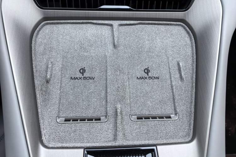 Used Denza N7 2023 Long-Range Performance Max Edition
