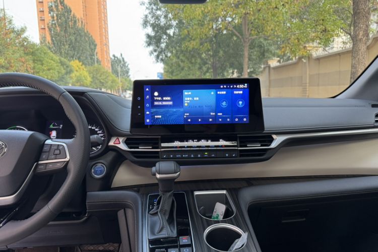 Used Toyota Sienna 2021 2.5L Hybrid Premium Edition
