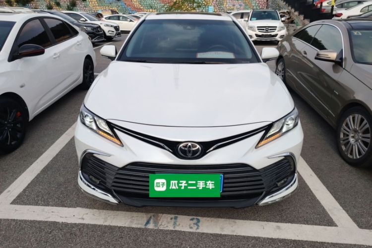 Used Toyota Camry 2023 2.0G Luxury Edition
