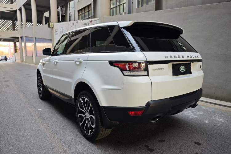 Used Land Rover Range Rover Sport 2014 3.0 SC V6 HSE DYNAMIC
