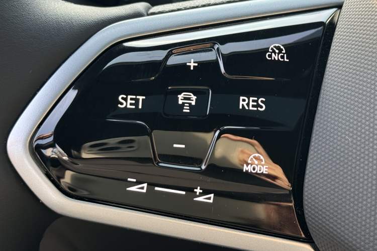 Used Volkswagen ID.4 X 2025 Smart Version Pure & Intelligent Enjoyment Edition