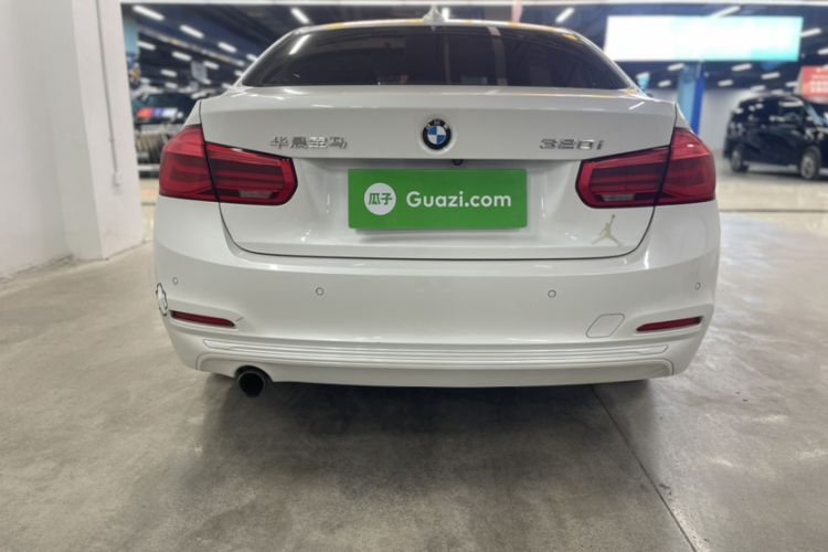 Used BMW 3 Series 2016 320i Fashion Model
