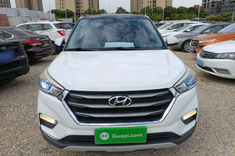 Used Hyundai ix25 2017 1.4T Automatic Smart Version
