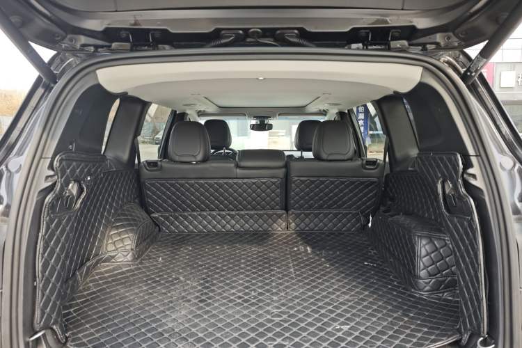 Used  Commander 2018 2.0T Two-Wheel Drive Enjoy Edition China V
