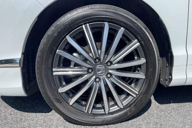 Used Honda Elysion 2024 2.0L eHEV Luxury Edition
