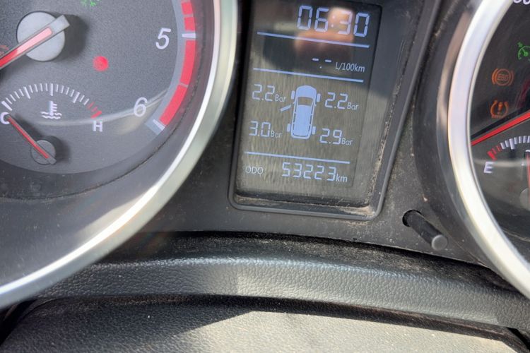 Used Huanghai N3 2017 2.5T Manual Two-Wheel Drive Ultimate Edition JE4D25Q5A