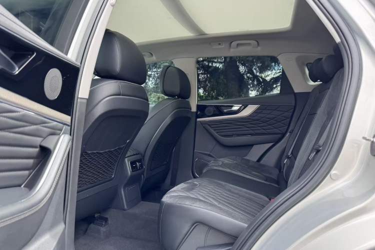 Used Mercedes-Benz C-Class 2022 C 200 L Sport Edition