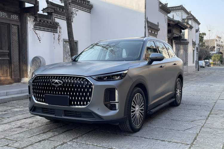 Used Chery Tiggo 8 L 2024 2.0T Two-Wheel Drive Prestige Version 5 Seats
