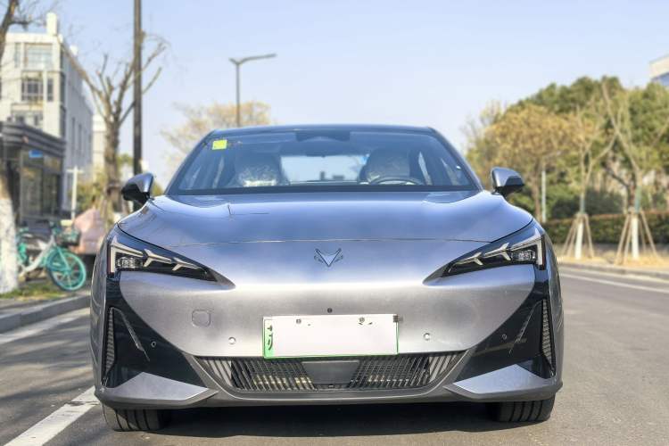 Used ARCFOX Alpha S5 