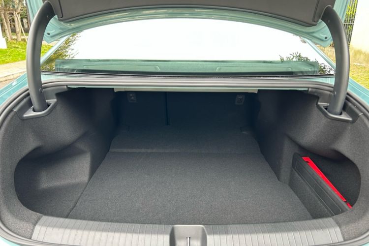 Used Volkswagen Passat 2025 Pro 380TSI Starry Dragon Luxury Edition
