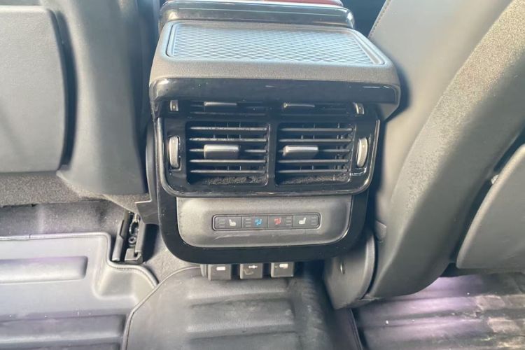 Used Land Rover Range Rover Evoque 2021 Range Rover Velar 249 PS R-Dynamic HSE Luxury Edition
