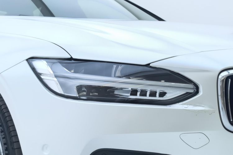 Used Volvo S90 2017 T4 Zhiyuan Edition
