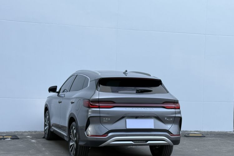 Used BYD Song PLUS New Energy 2024 HONOR Edition DM-i 110km Flagship PLUS
