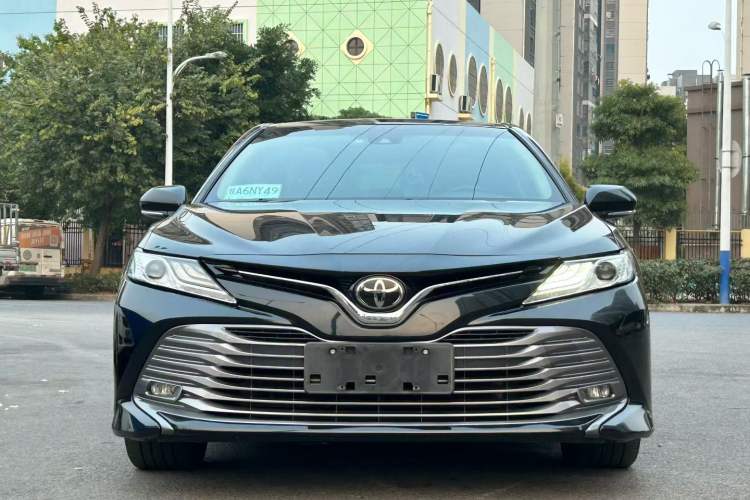 Used Toyota Camry 2018 2.0G Luxury Edition
