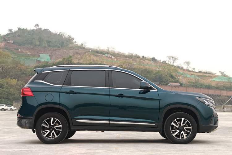 Used FORTHING T5 2022 Shengshi Edition 1.5T Automatic Dream Version Five Seats
