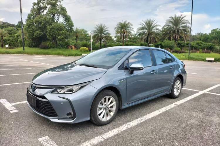 Used Toyota Corolla 2021 Dual-Motor 1.8L E-CVT Elite Edition
