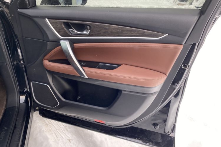 Used Honda UR-V 2020 370TURBO Two-Wheel Drive Luxury Edition
