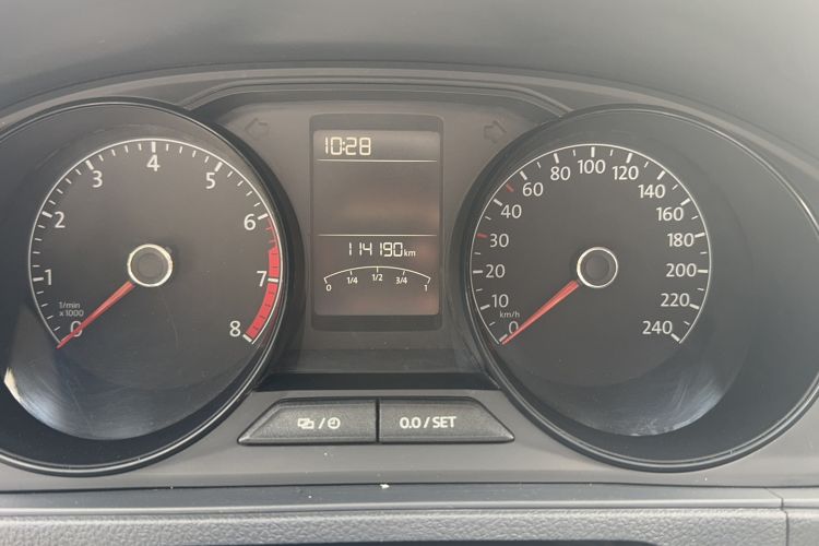 Used Volkswagen Lavida 2015 1.6L Manual Fashion Edition
