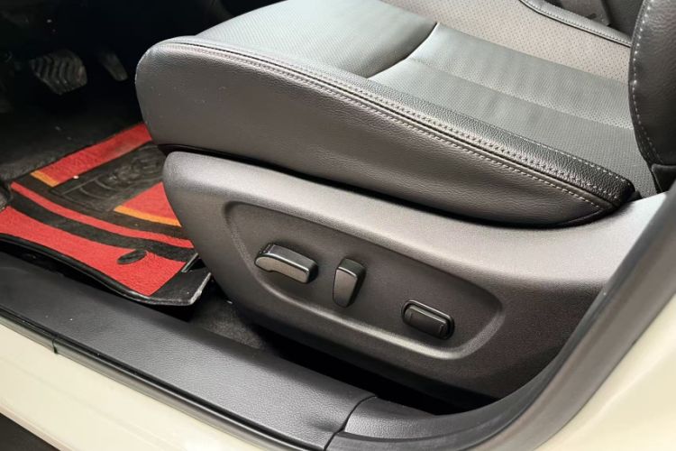 Used Nissan X-Trail 2023 Classic 2.0L Two-Wheel Drive Smart Connect & Comfort Edition
