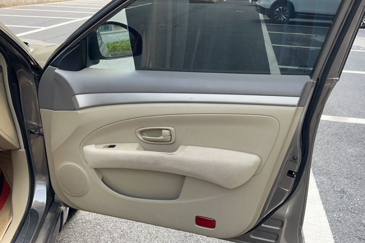 Used Nissan Sylphy 2012 Classic 1.6XE Manual Comfort Edition
