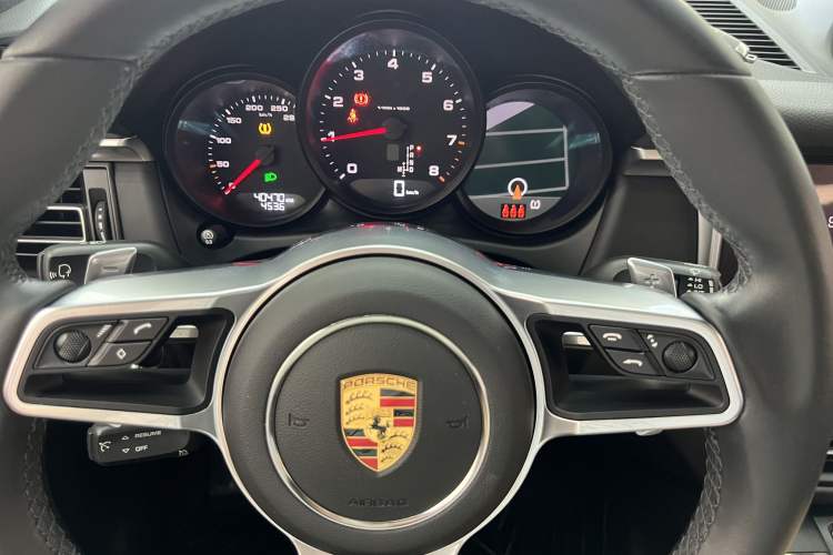 Used Porsche Macan 2021 Macan 2.0T
