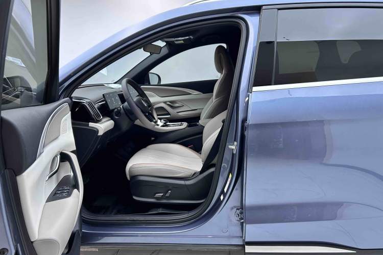 Used BYD Song Pro New Energy 2024 HONOR Edition DM-i 71KM Navigation Model