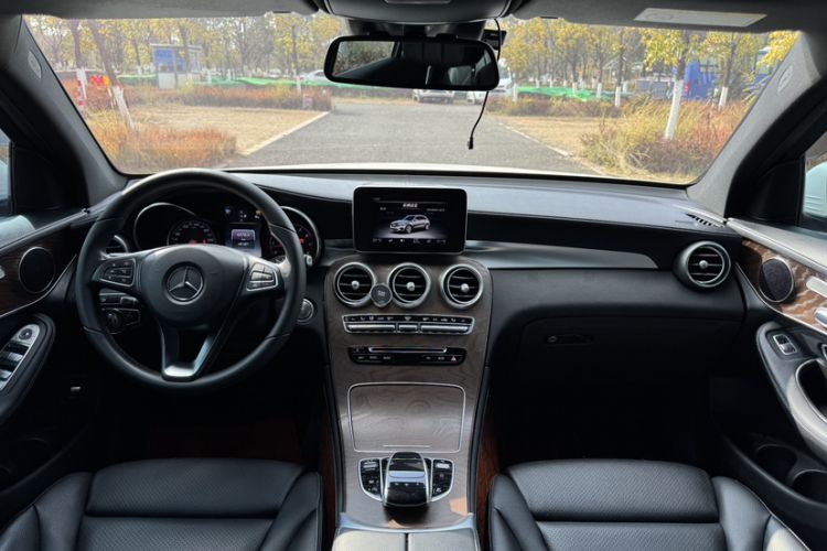 Used Mercedes-Benz GLC 2017 GLC 300 4MATIC Sport Edition
