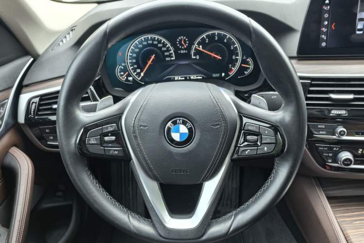 Used BMW 5 Series 2018 530Li Leading Edition Luxury Package
