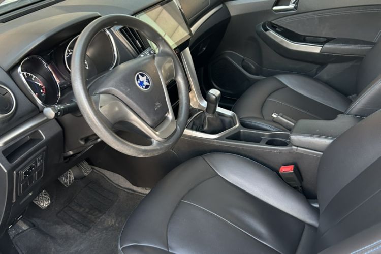 Used Venucia T70 2016 1.6L Manual Ruixing Edition