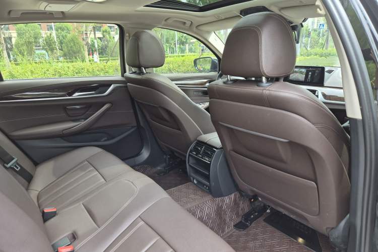 Used BMW 5 Series 2020 525Li Luxury Package
