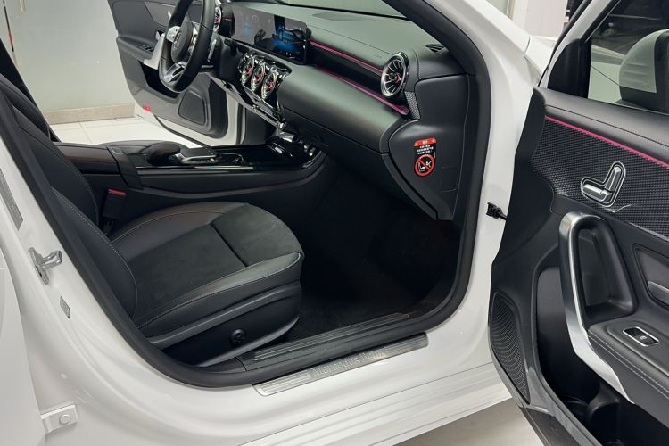 Used Mercedes-Benz A-Class 2021 A 200 L Sport Sedan Fashion Model
